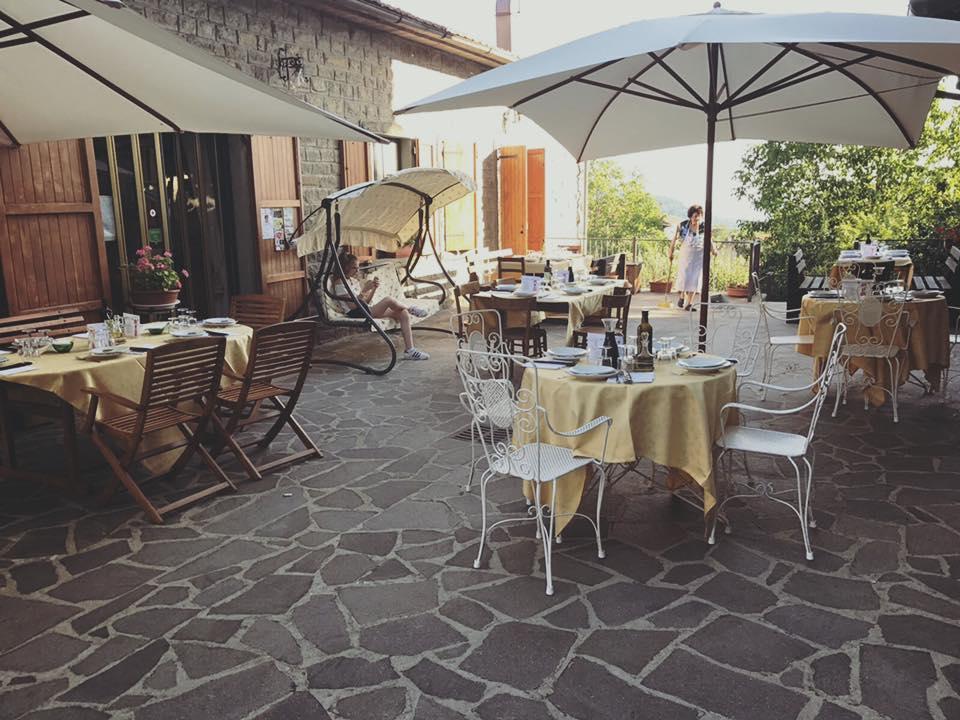 Albergo Ristorante Letizia Chiusi della Verna Luaran gambar