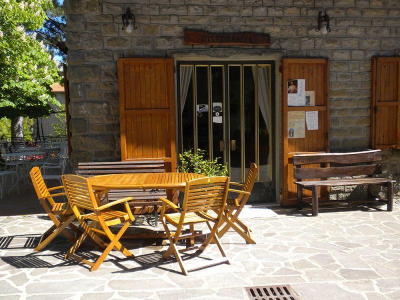 Albergo Ristorante Letizia Chiusi della Verna Luaran gambar