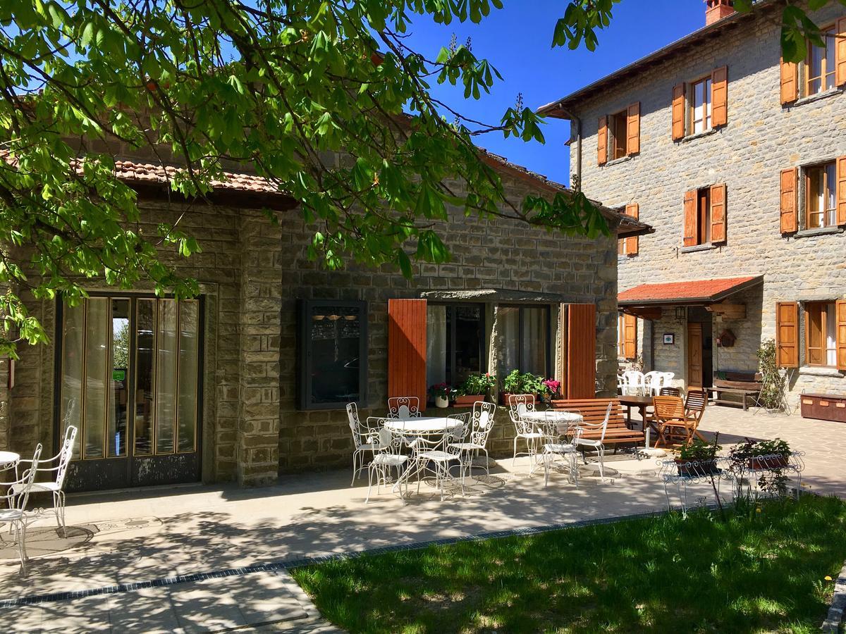 Albergo Ristorante Letizia Chiusi della Verna Luaran gambar